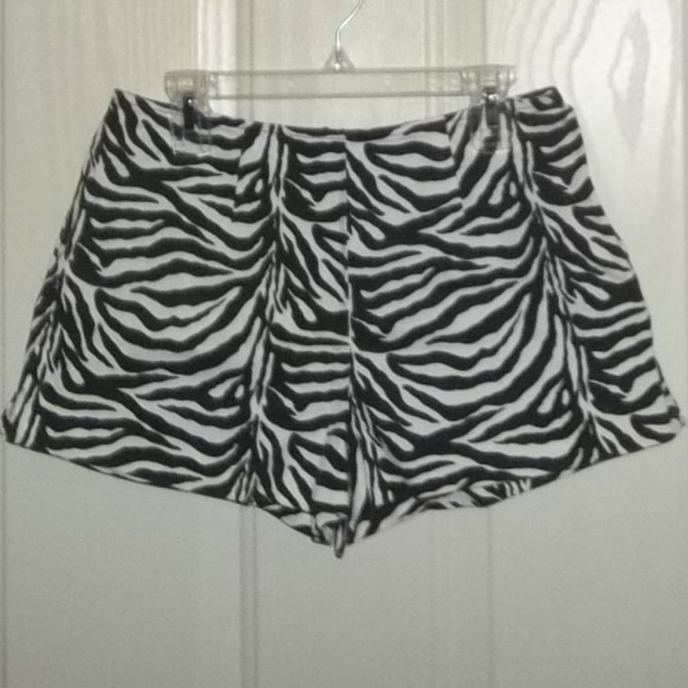 BNWT Zebra Print Black/White Booty Shorts